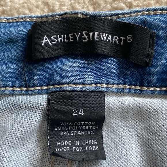 Ashley Stewart distressed jeans size 24 - Picture 2 of 9
